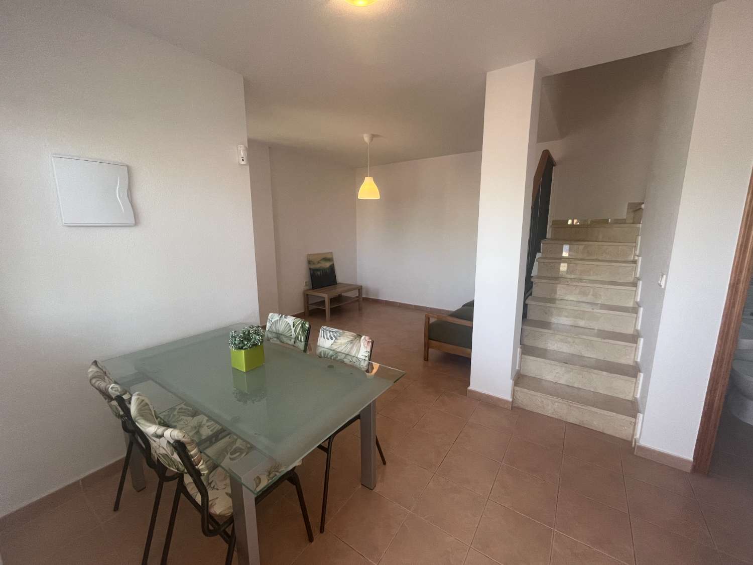 RENOVIERTES DUPLEX ZUM VERKAUF IN TORREVIEJA!! 2 SCHLAFZIMMER MIT POOL!!