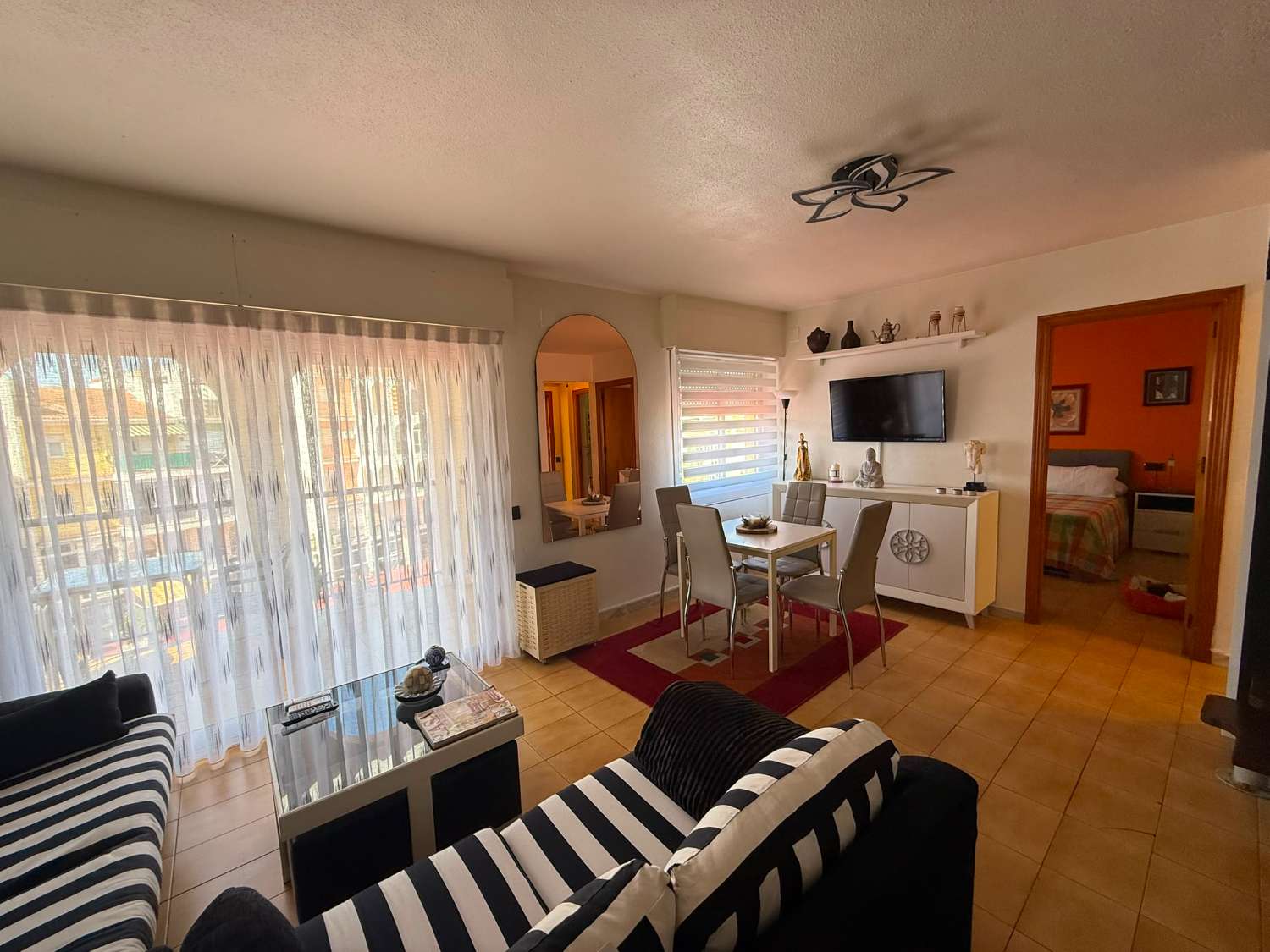 APARTAMENTO CON VISTAS AL MAR