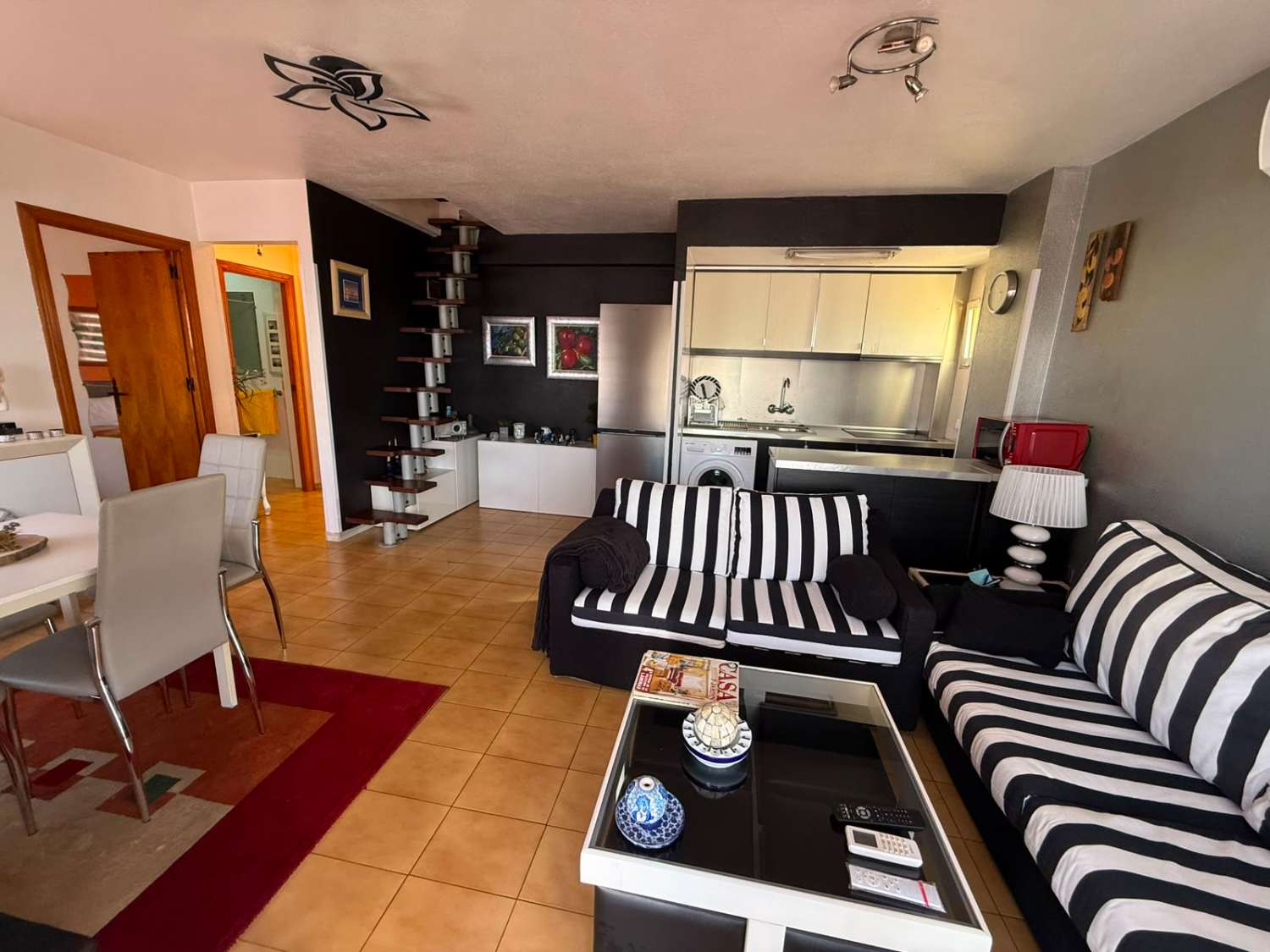 APARTAMENTO CON VISTAS AL MAR