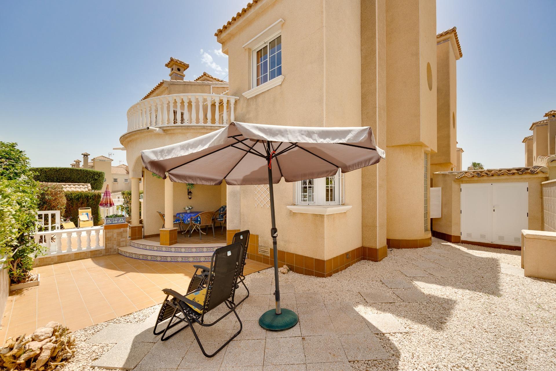 Hus till salu i Orihuela Costa