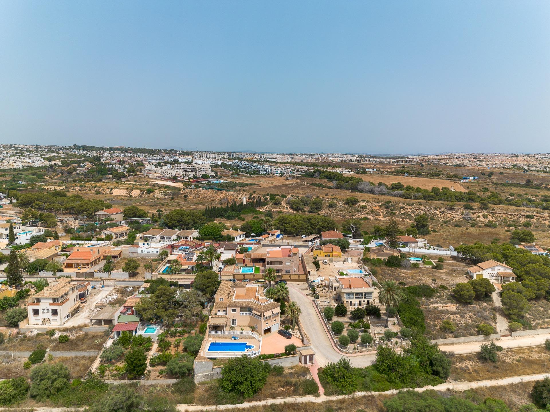 Hus till salu i Orihuela Costa