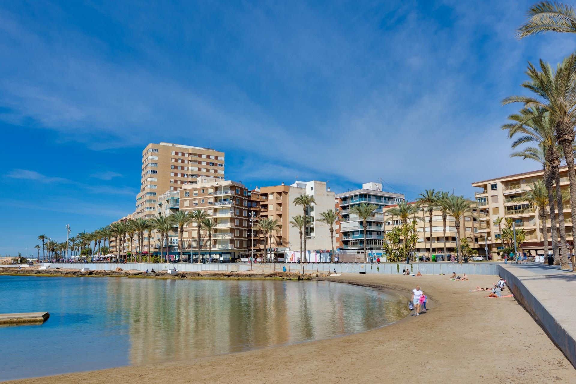 Lägenhet till salu i Torrevieja