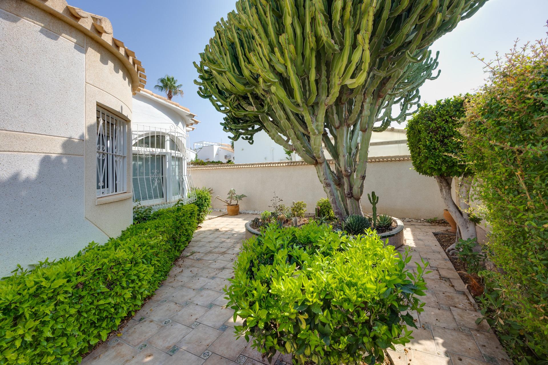 Villa till salu i Orihuela Costa