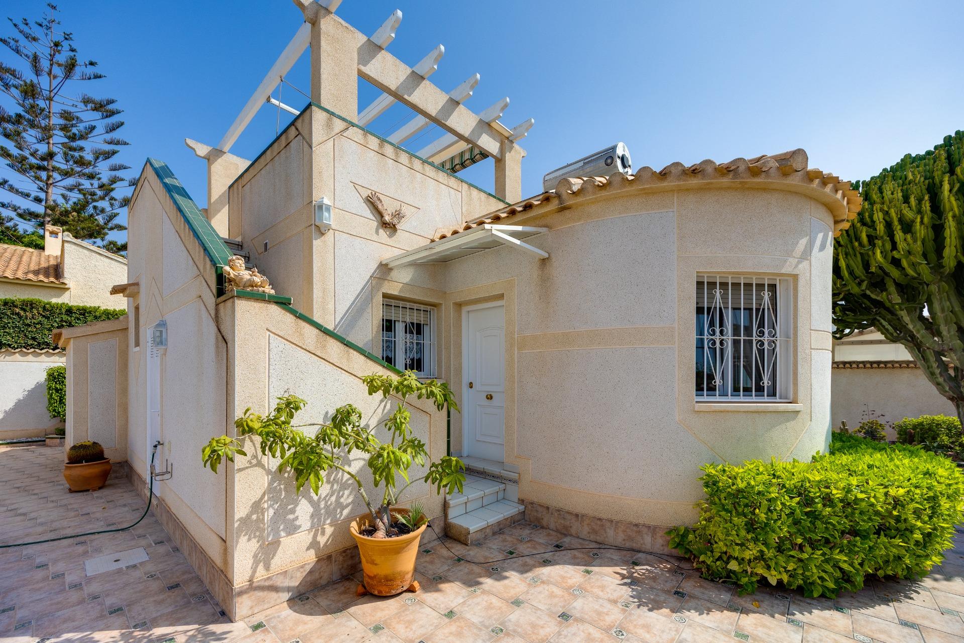 Villa till salu i Orihuela Costa