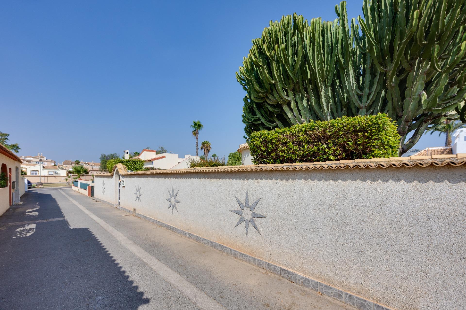 Villa till salu i Orihuela Costa