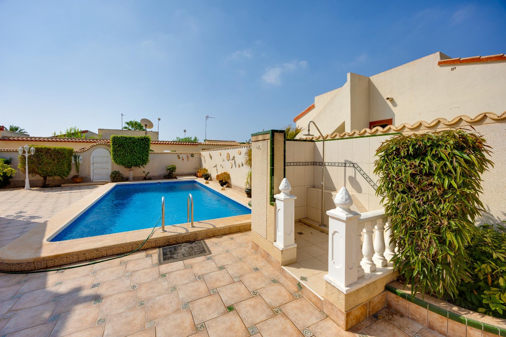Villa till salu i Orihuela Costa