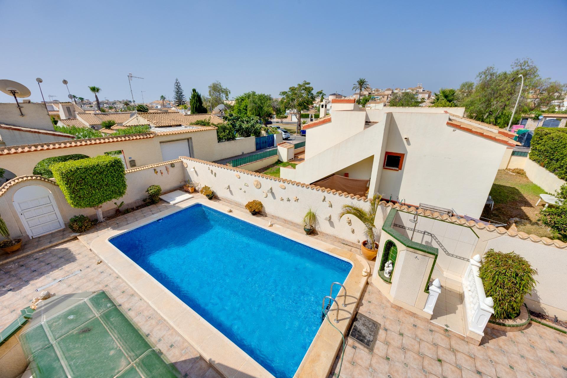 Villa till salu i Orihuela Costa
