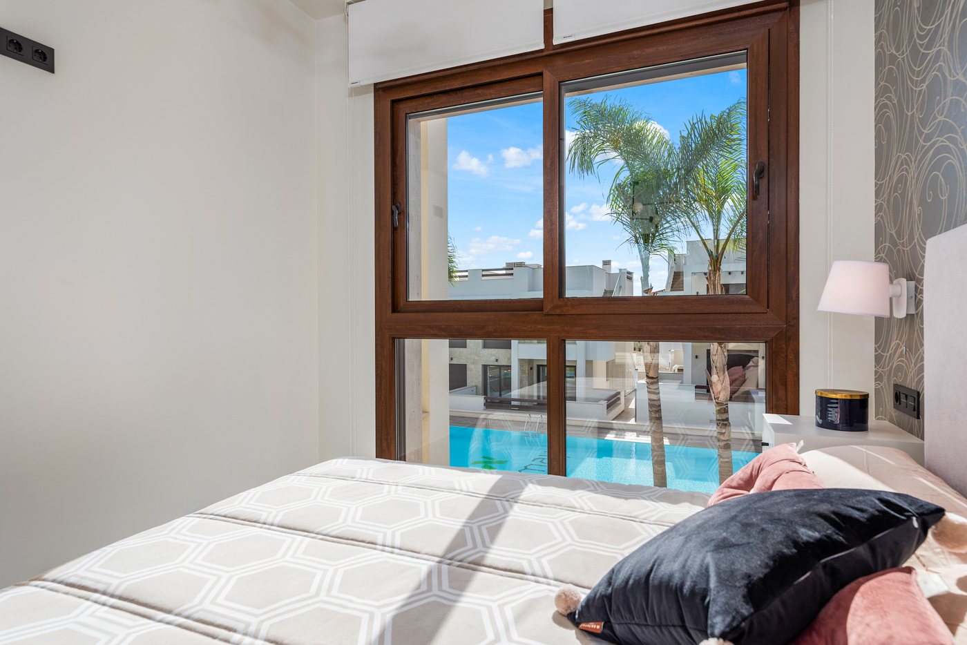NYBYGGET PENTHOUSE MED TERRASSE OG SPEKTAKULÆR UDSIGT