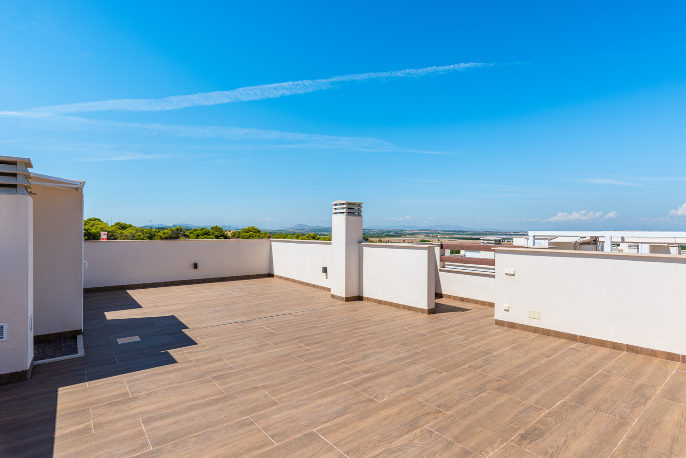 NYBYGGET PENTHOUSE MED TERRASSE OG SPEKTAKULÆR UDSIGT