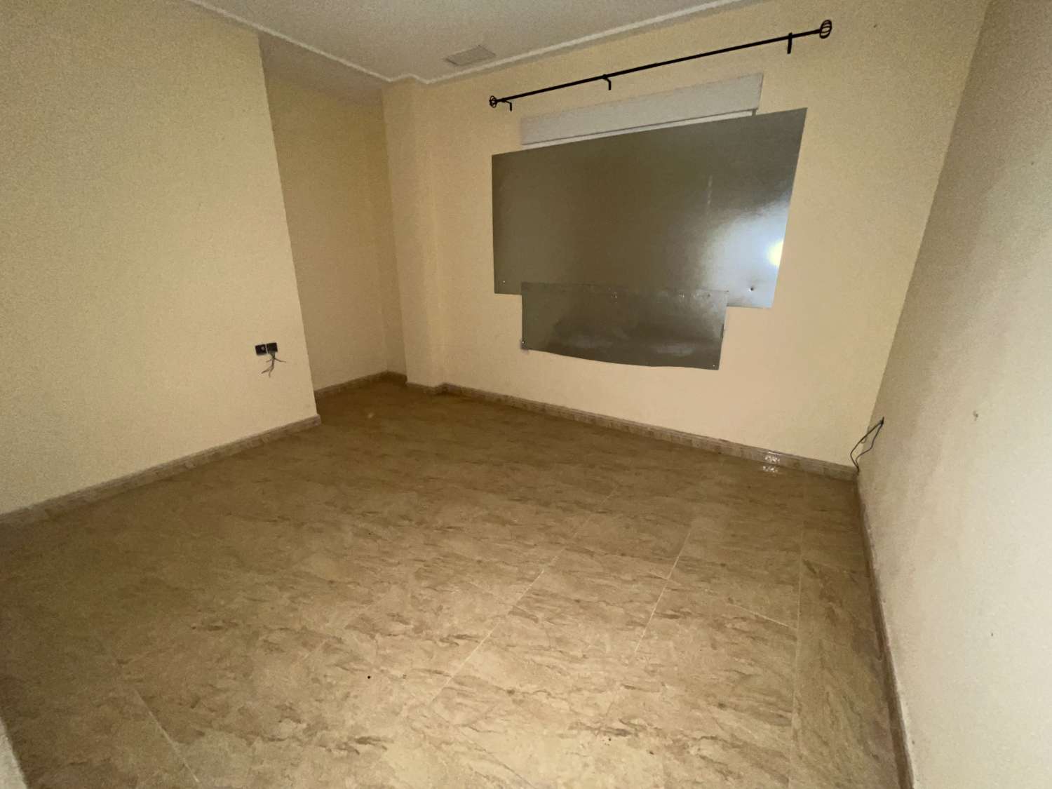 Dúplex 3 dormitorios 2 baños en Carretera de Crevillente