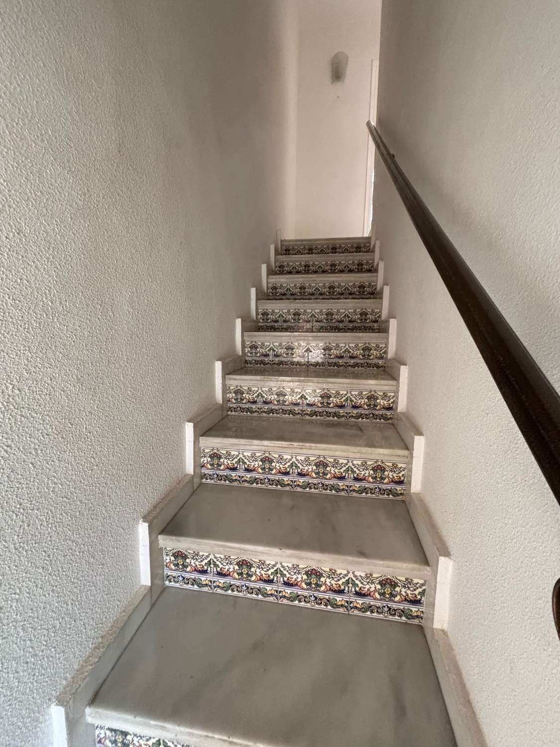 OCASIÓN!! DUPLEX 3 DORMITORIOS 2 BAÑOS EN LA SIESTA PARA REFORMAR CON PISCINA!!