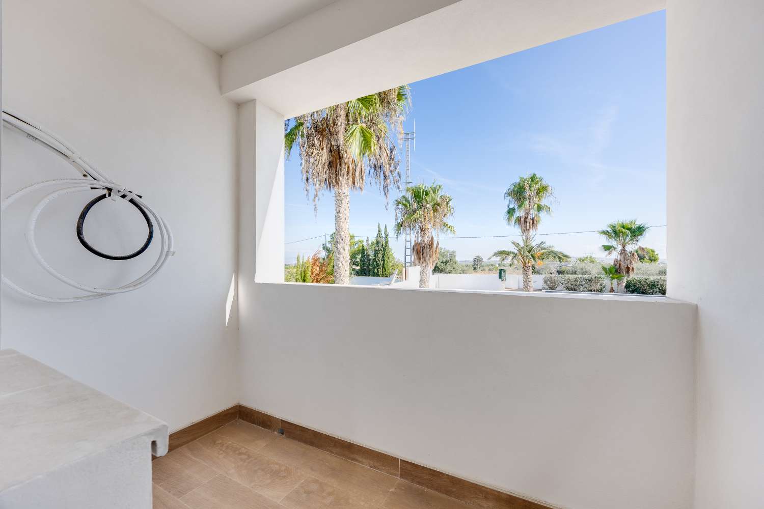Finca privada de 5.727 m² con vistas panorámicas, piscina