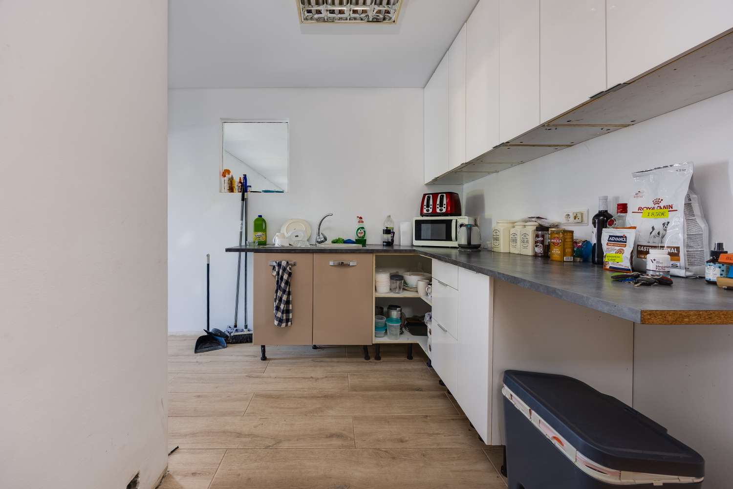 Finca privada de 5.727 m² con vistas panorámicas, piscina