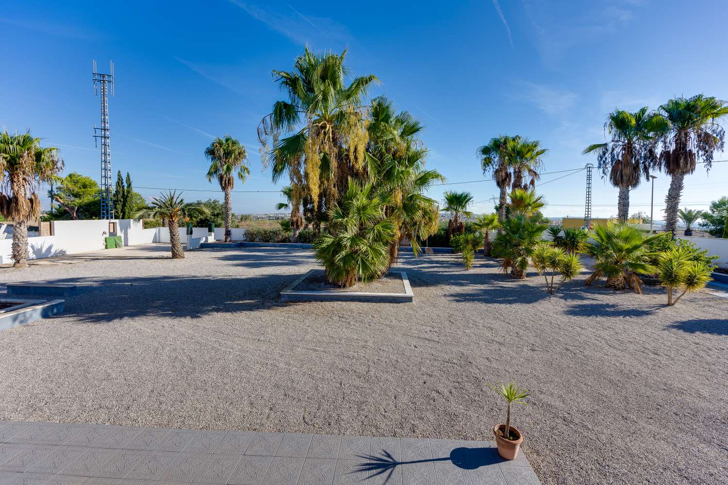 Finca privada de 5.727 m² con vistas panorámicas, piscina