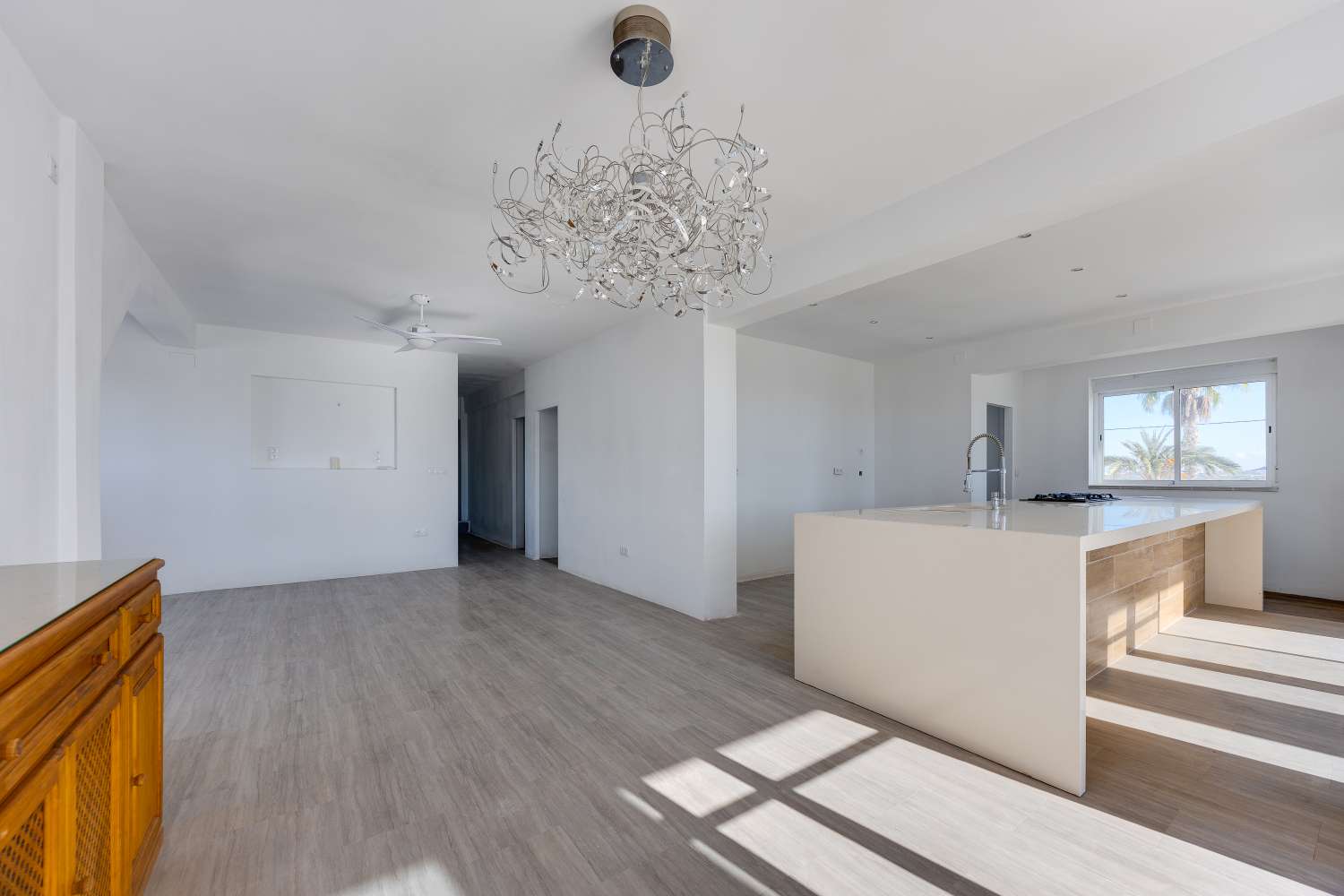 Finca privada de 5.727 m² con vistas panorámicas, piscina