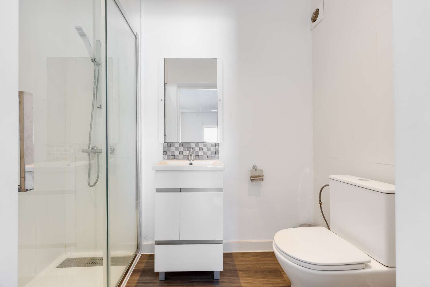 Finca privada de 5.727 m² con vistas panorámicas, piscina