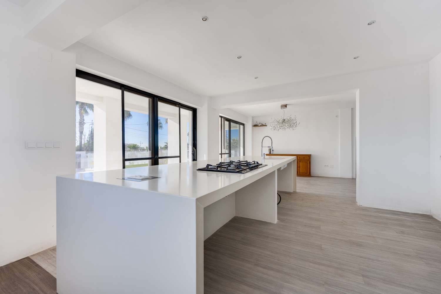 Finca privada de 5.727 m² con vistas panorámicas, piscina