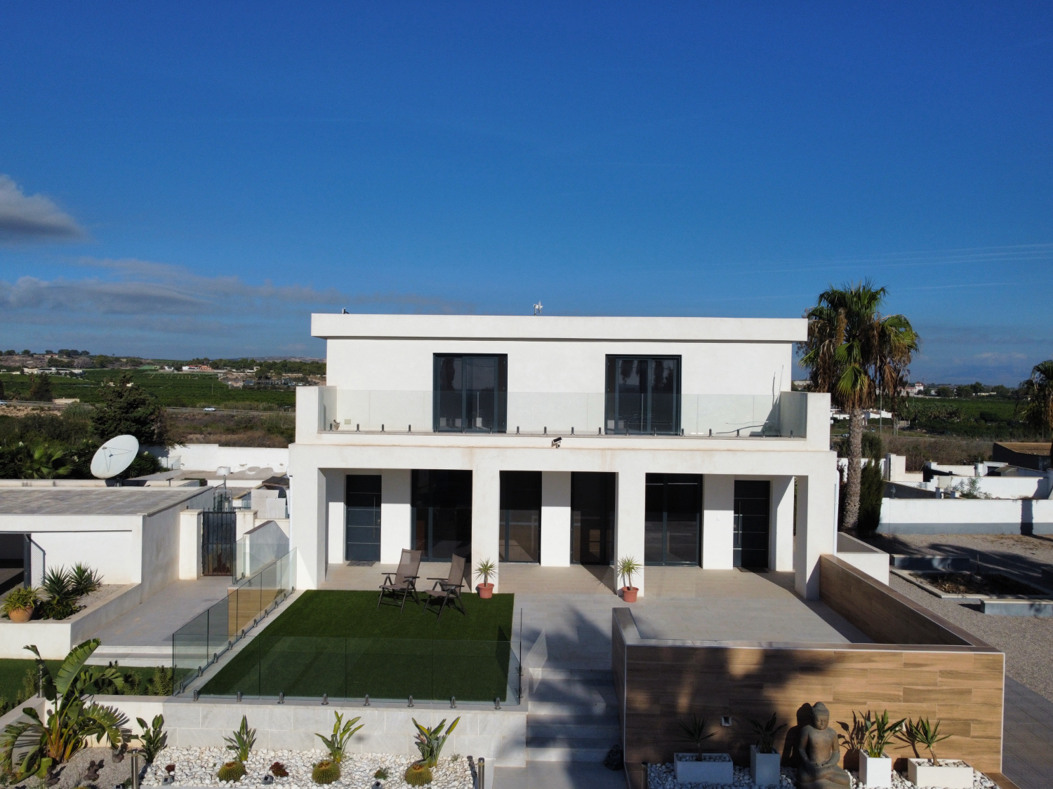 Finca privada de 5.727 m² con vistas panorámicas, piscina