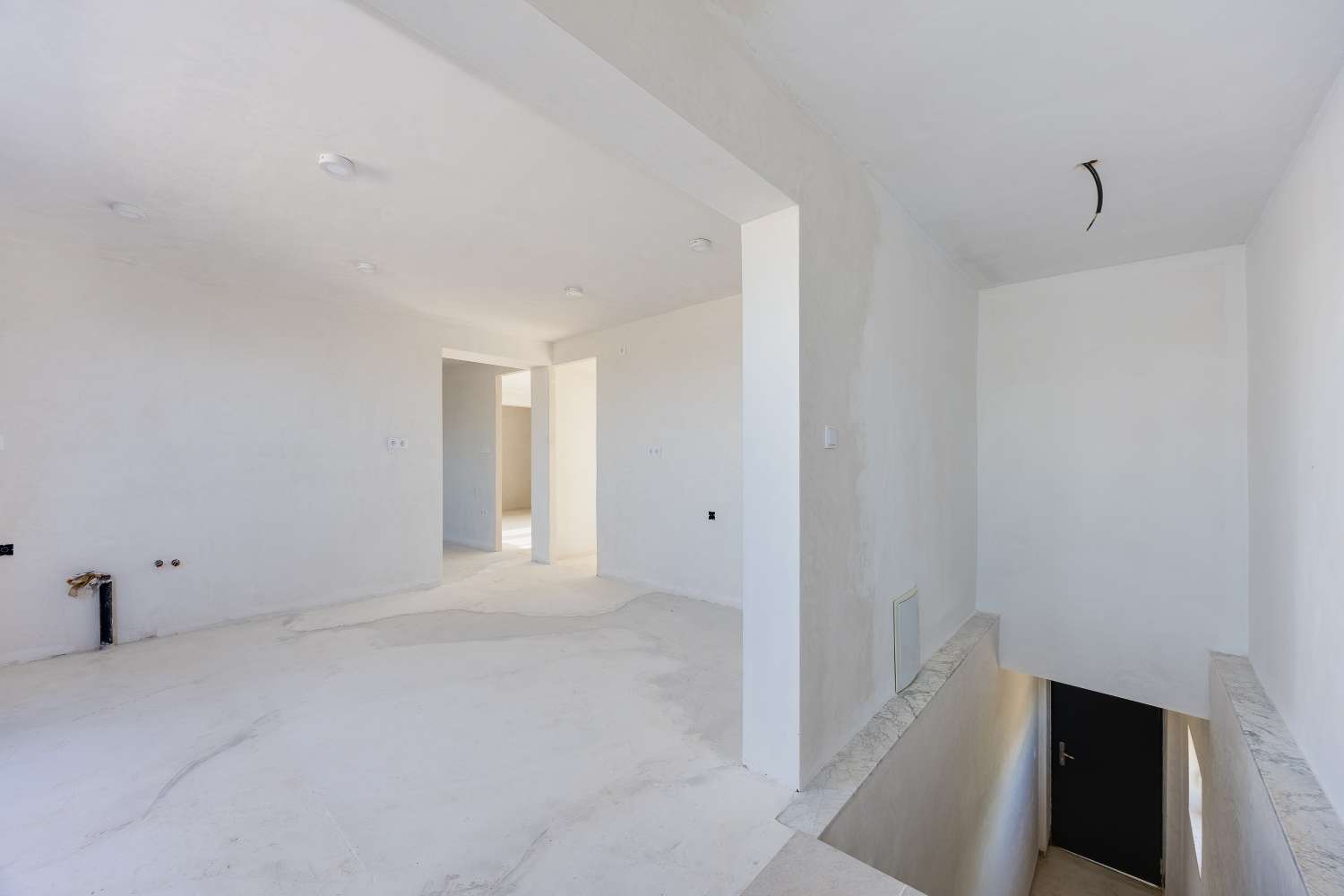 Finca privada de 5.727 m² con vistas panorámicas, piscina