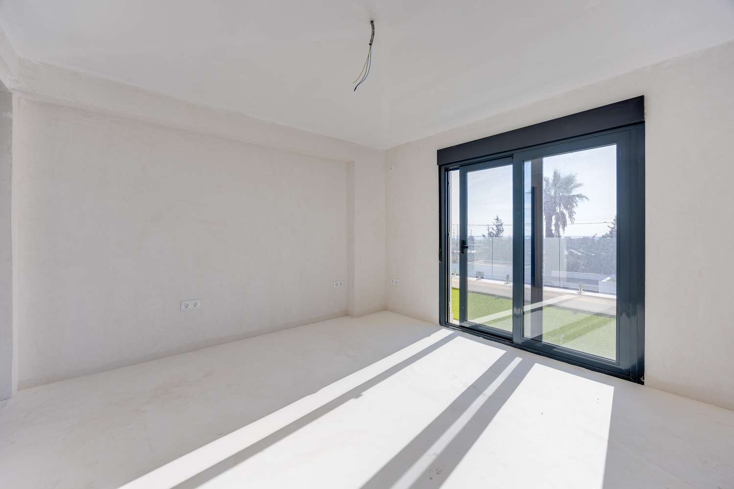 Finca privada de 5.727 m² con vistas panorámicas, piscina