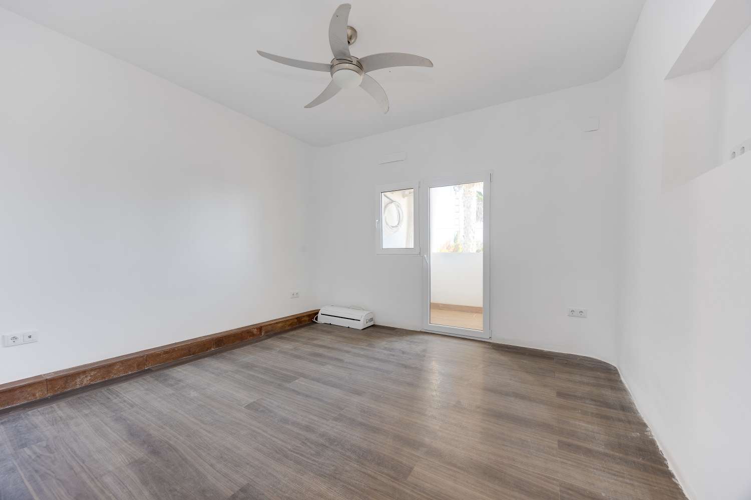 Finca privada de 5.727 m² con vistas panorámicas, piscina
