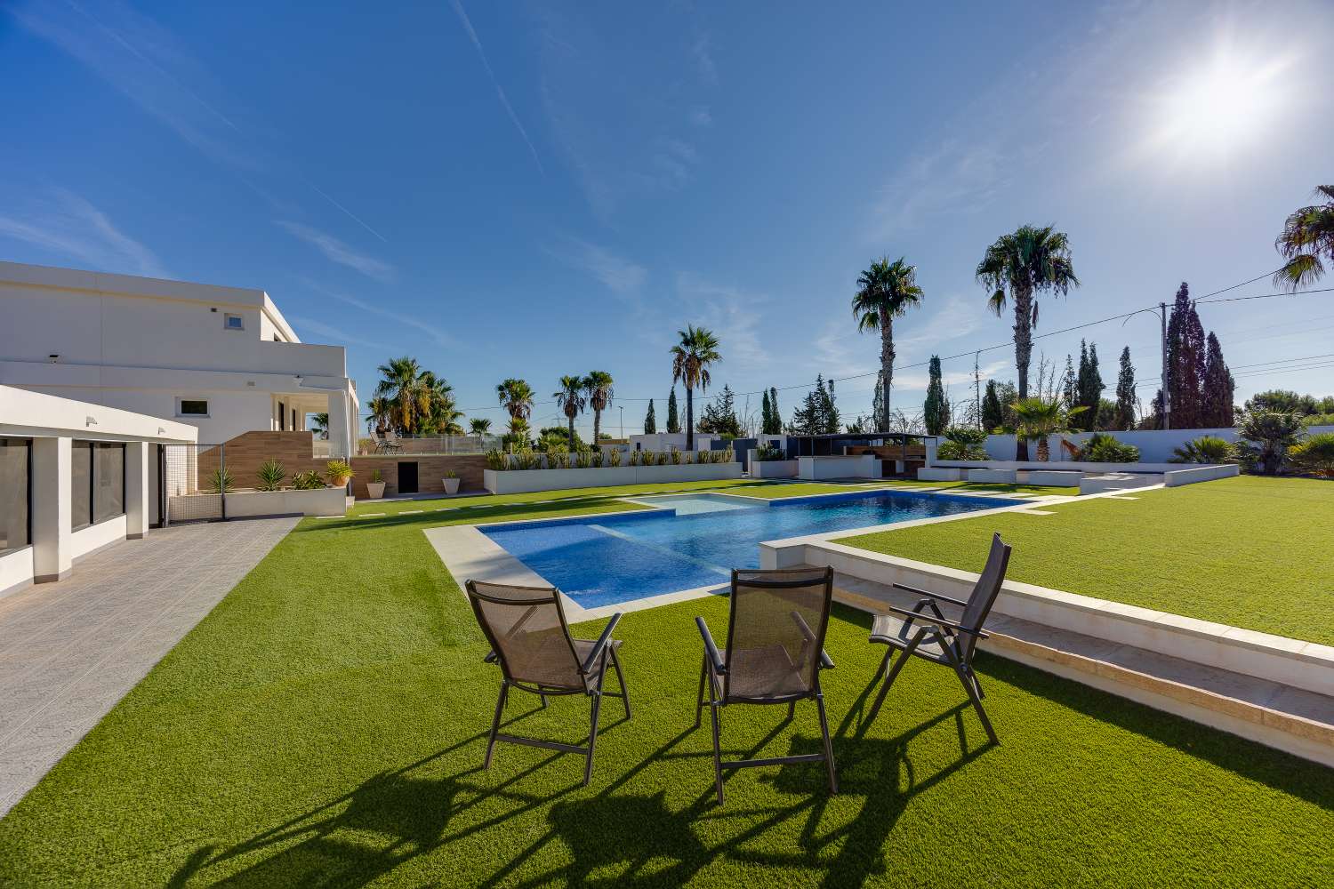 Finca privada de 5.727 m² con vistas panorámicas, piscina
