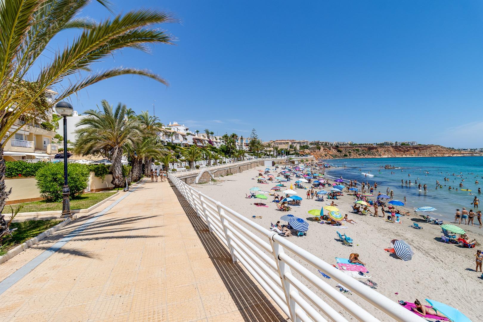 Vila v prodeji in Orihuela Costa