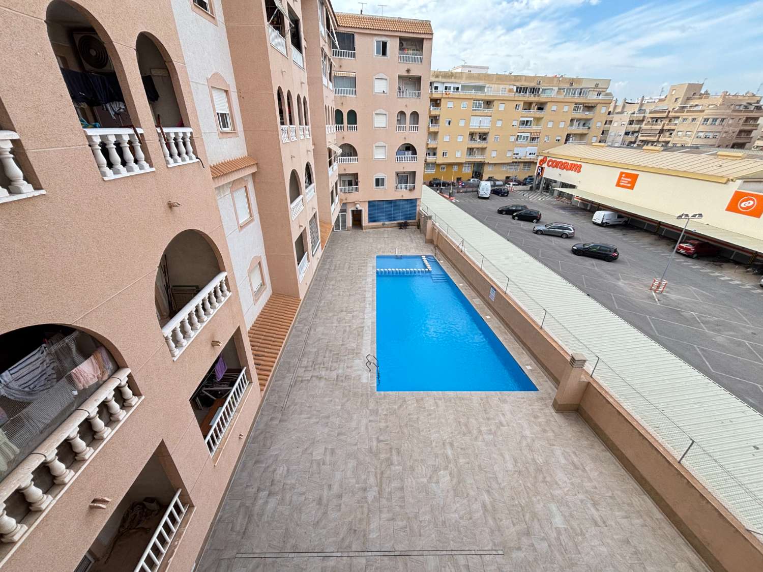 BYT S BAZÉNEM V TORREVIEJI