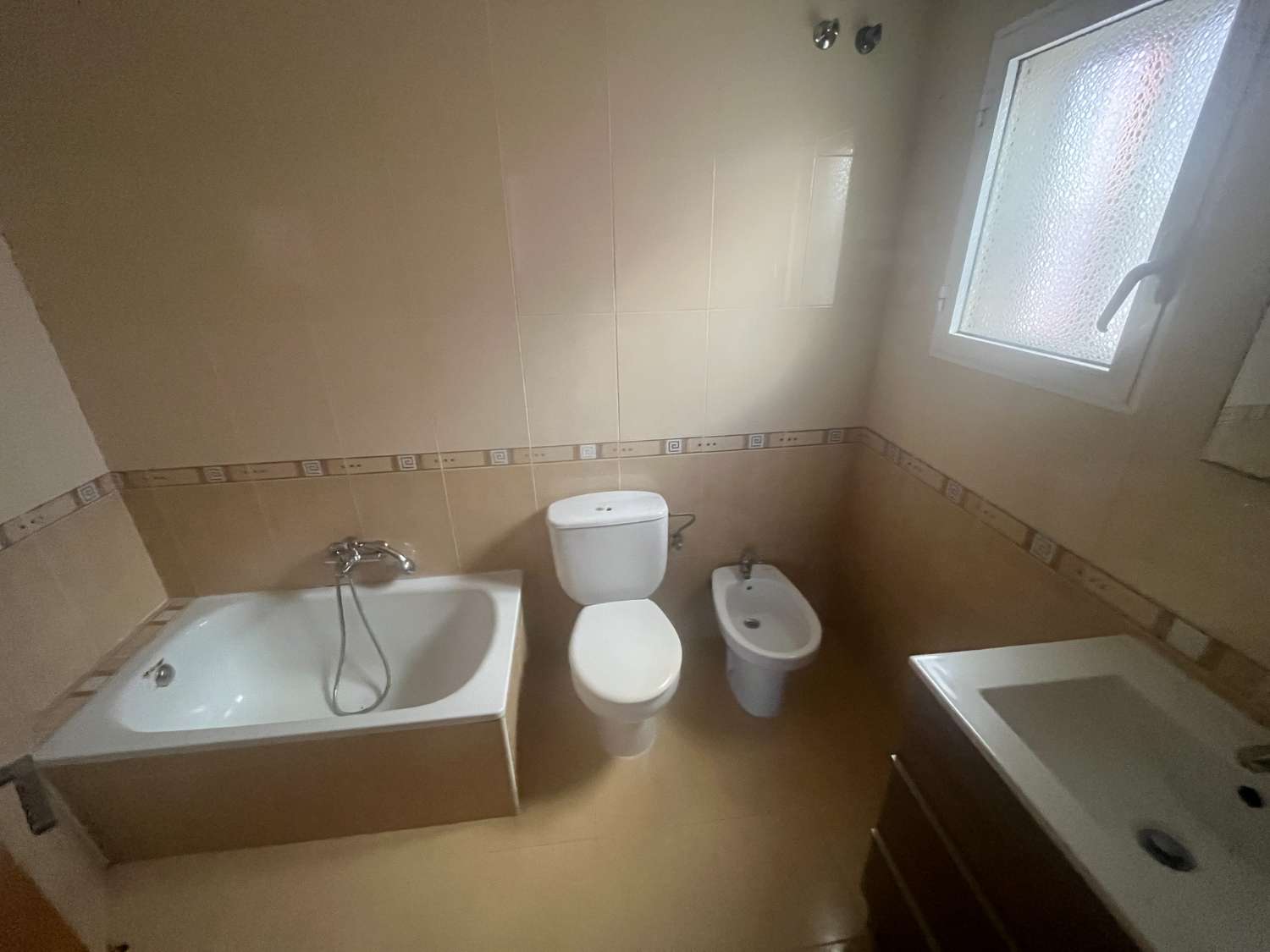 CHALET INDEPENDIENTE CON PISCINA PRIVADA, AGUAS NUEVAS A 3 KM DE LA PLAYA