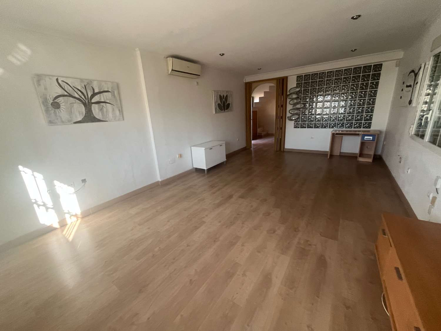 CHALET INDEPENDIENTE CON PISCINA PRIVADA, AGUAS NUEVAS A 3 KM DE LA PLAYA
