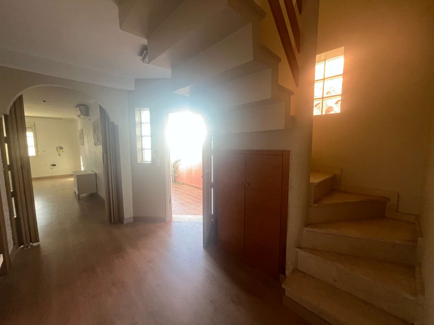 CHALET INDEPENDIENTE CON PISCINA PRIVADA, AGUAS NUEVAS A 3 KM DE LA PLAYA