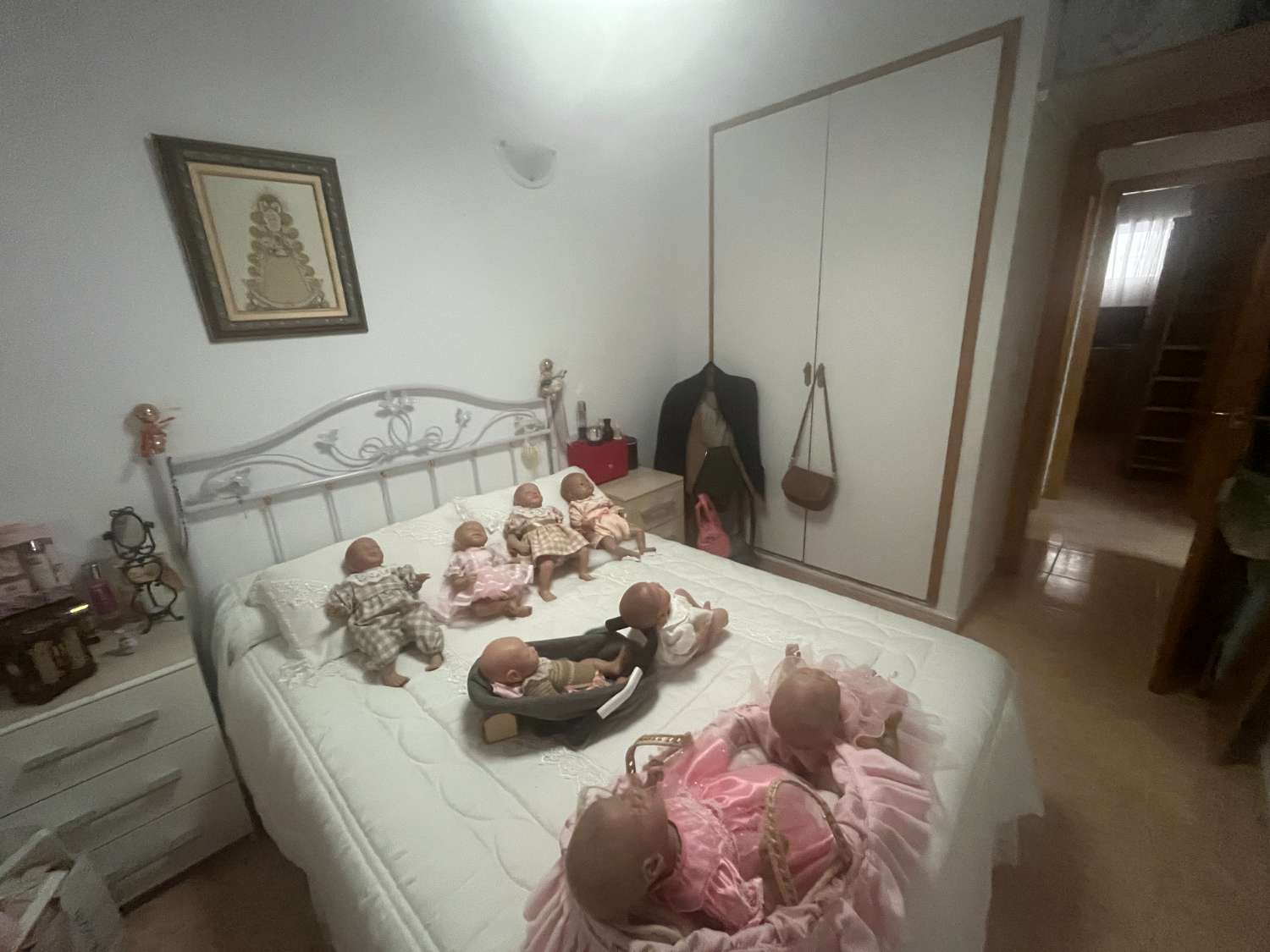 Appartement met twee slaapkamers en zwembad dicht bij het centrum en het strand