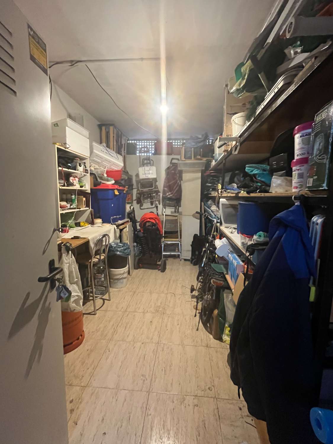 Appartement met twee slaapkamers en zwembad dicht bij het centrum en het strand