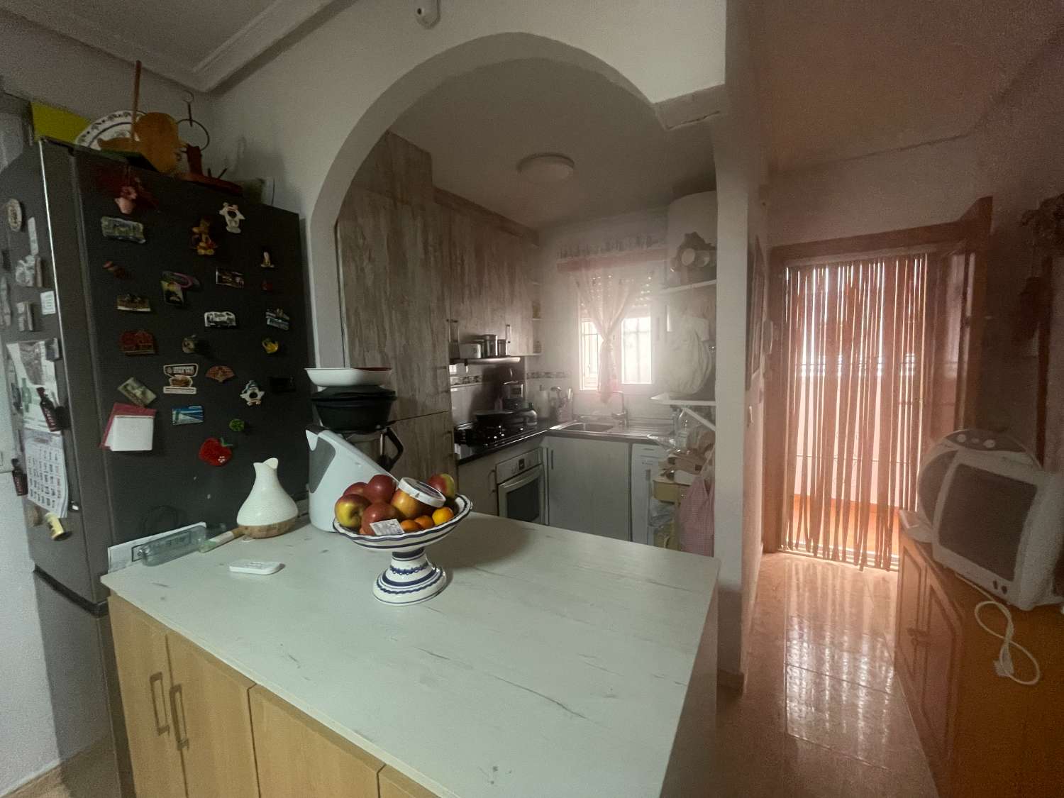 Appartement met twee slaapkamers en zwembad dicht bij het centrum en het strand