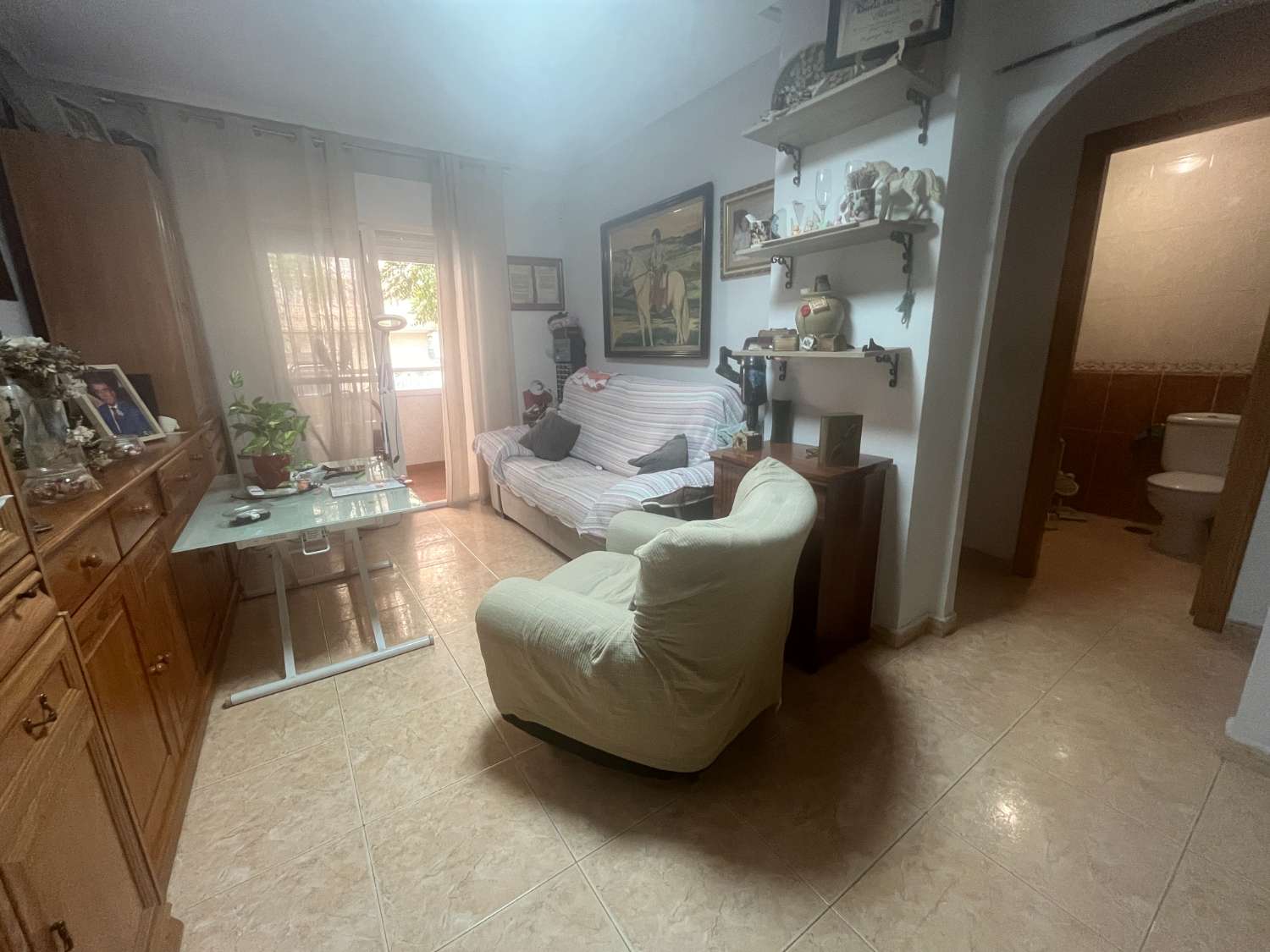 Appartement met twee slaapkamers en zwembad dicht bij het centrum en het strand