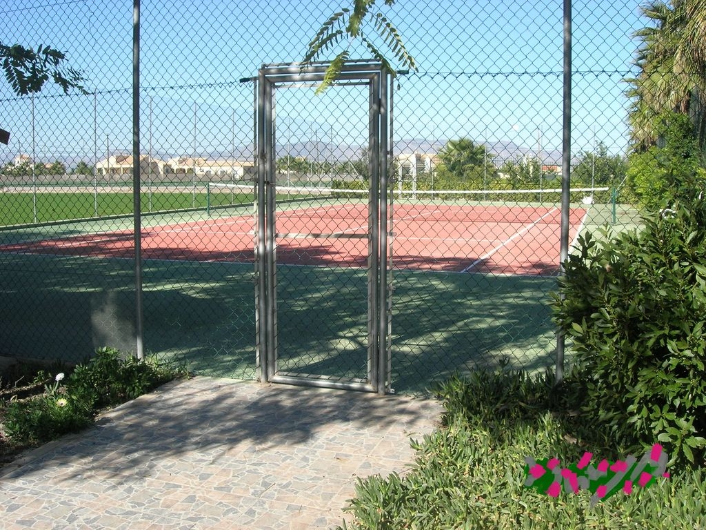CHALET 165 m2 EN UN TERRENO DE 3500 M2