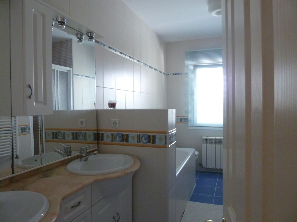CHALET 165 m2 EN UN TERRENO DE 3500 M2